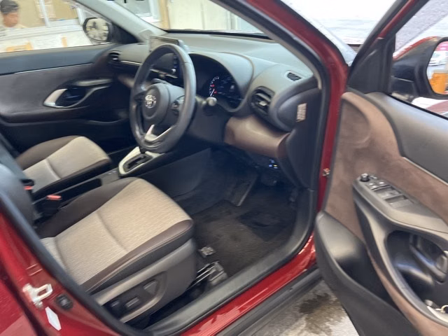 TOYOTA YARIS CROSS