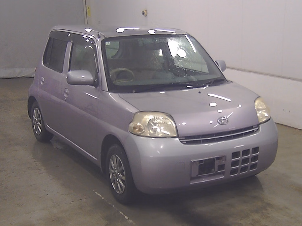 DAIHATSU ESSE