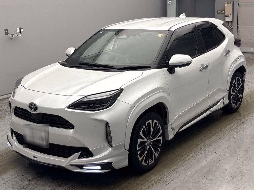 TOYOTA YARIS CROSS