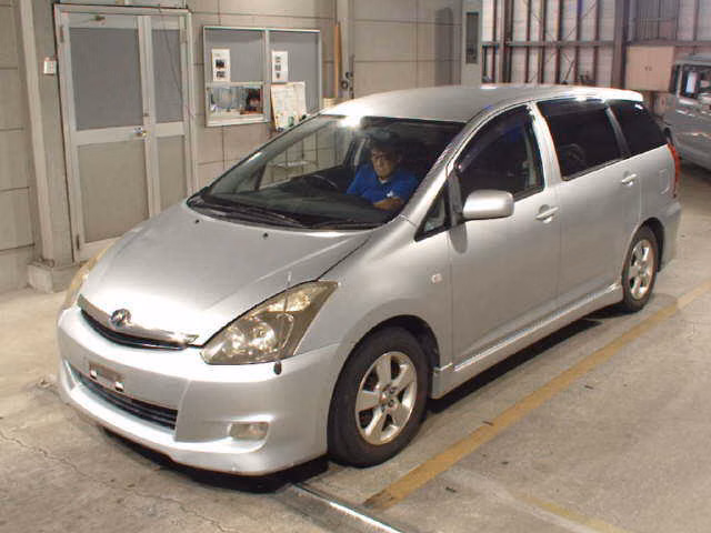 TOYOTA WISH