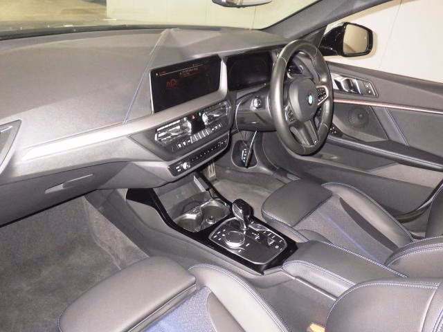 BMW 1-SERIES