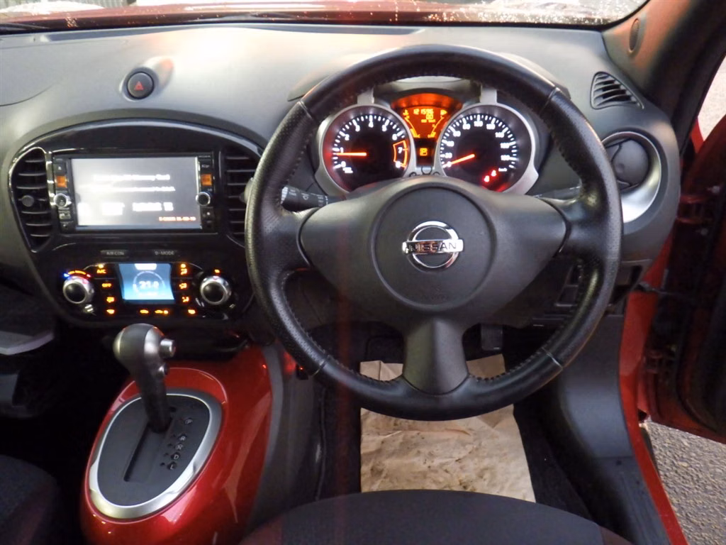 NISSAN JUKE