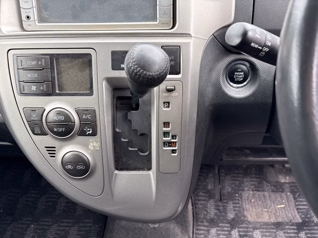 TOYOTA RACTIS