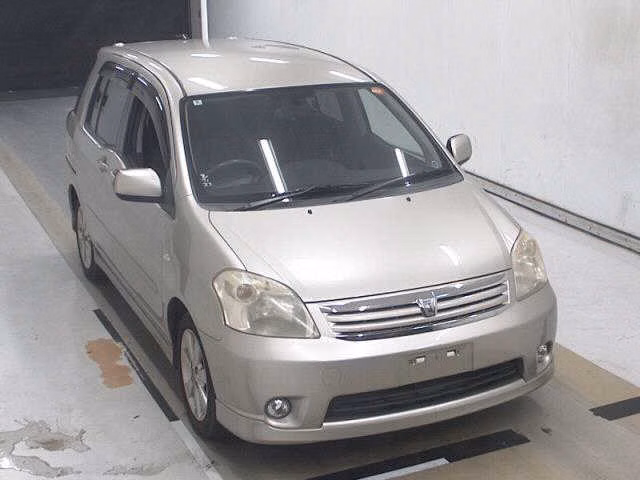 TOYOTA RAUM