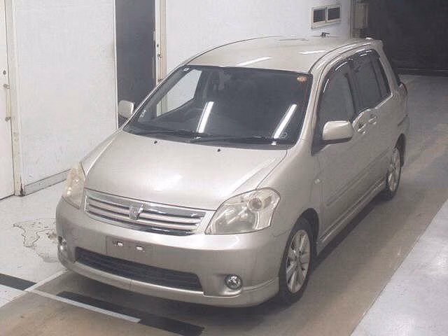 TOYOTA RAUM