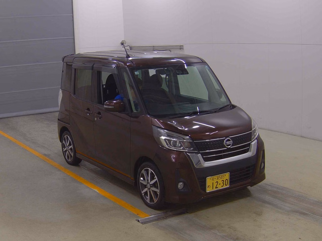 Nissan DAYZ Roox