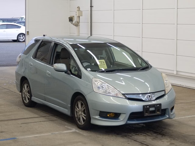 HONDA FIT SHUTTLE