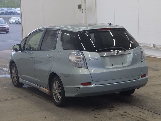 HONDA FIT SHUTTLE