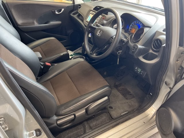 HONDA FIT SHUTTLE