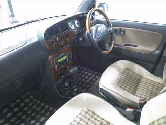DAIHATSU MIRA GINO
