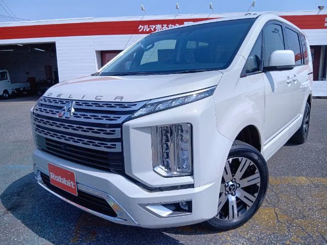 Mitsubishi Delica D:5