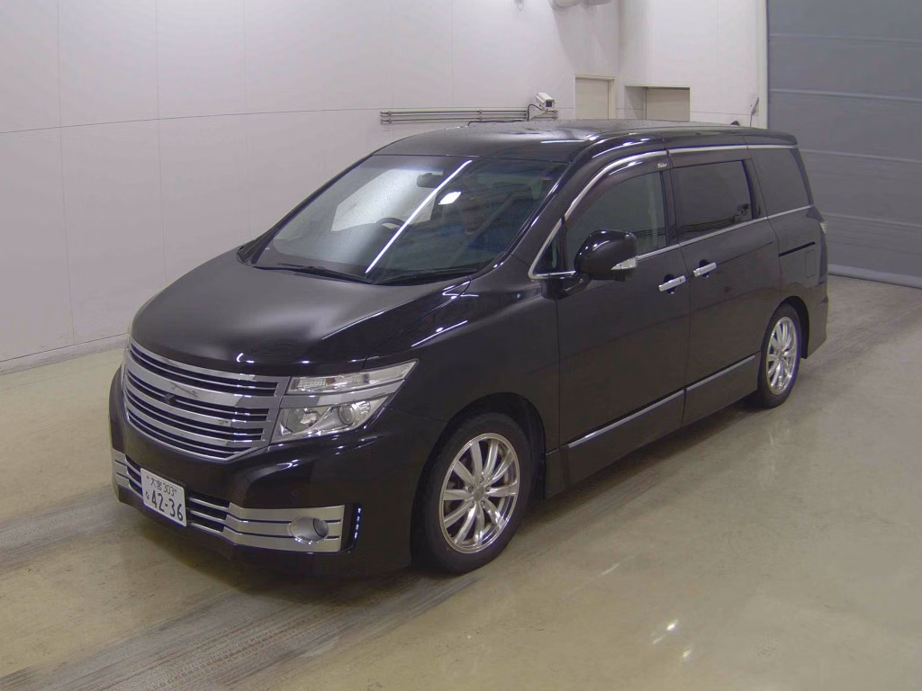 NISSAN ELGRAND