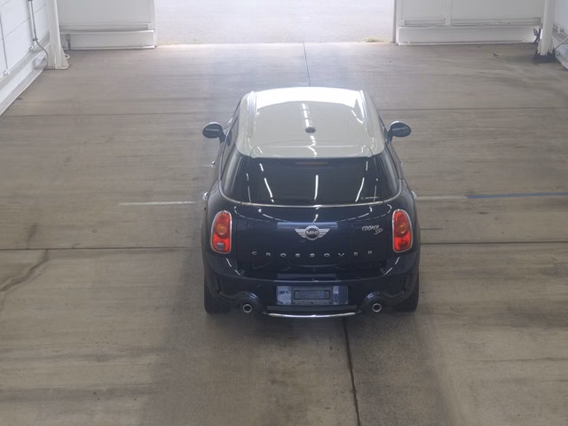 MINI CROSSOVER
