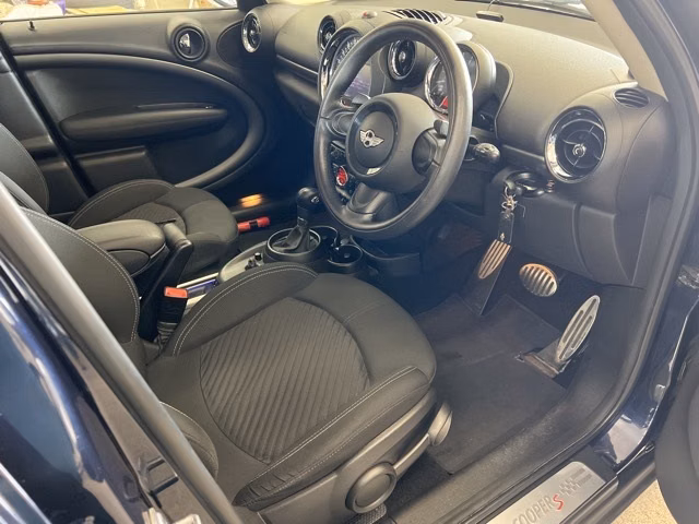 MINI CROSSOVER