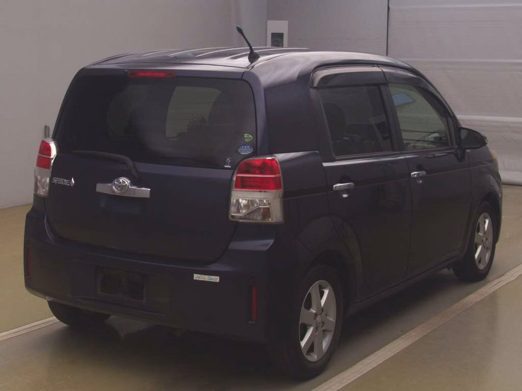 TOYOTA SPADE