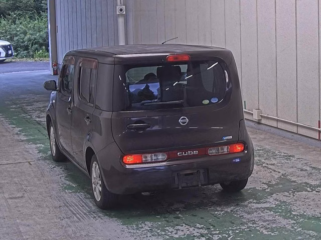 NISSAN CUBE