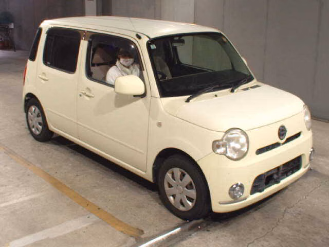 DAIHATSU MIRA COCOA