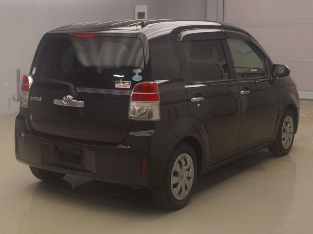 TOYOTA SPADE