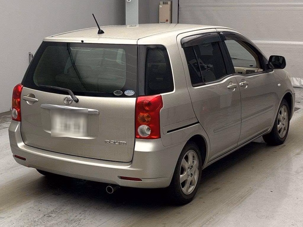 TOYOTA RAUM