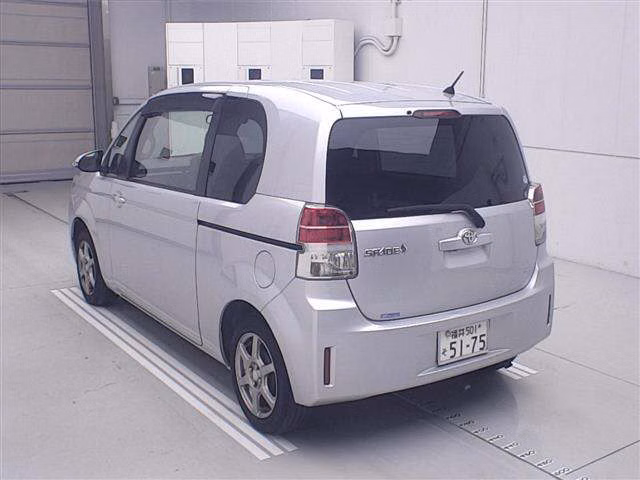 TOYOTA SPADE