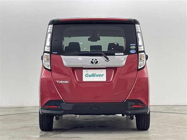 TOYOTA TANK