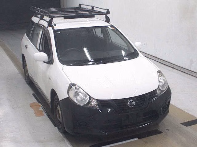 Nissan AD