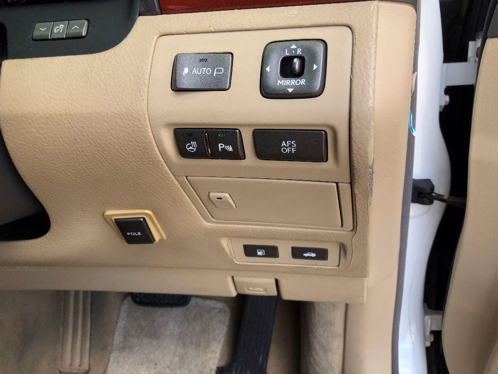 LEXUS LS460