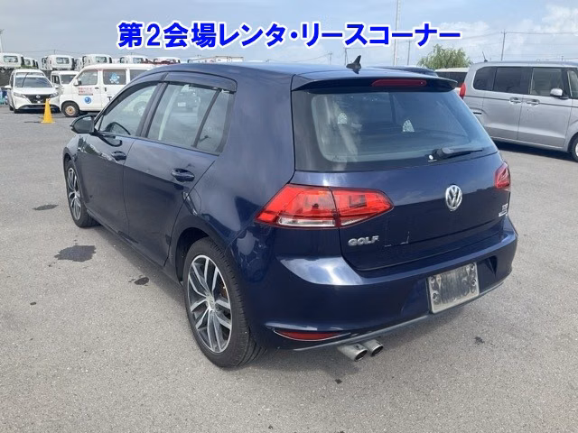 VOLKSWAGEN GOLF
