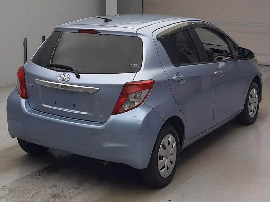 TOYOTA VITZ
