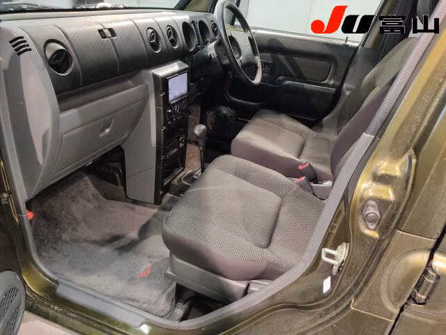 DAIHATSU NAKED