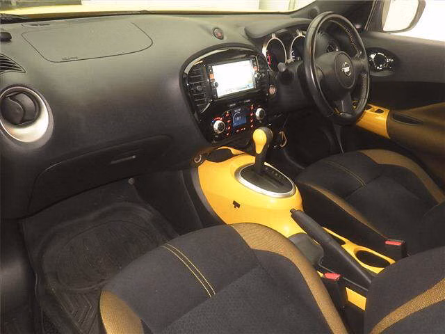NISSAN JUKE