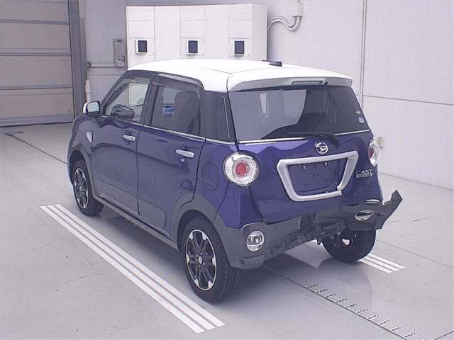 DAIHATSU CAST