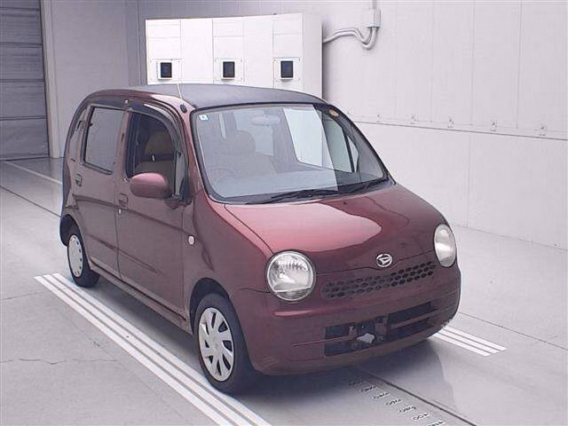 DAIHATSU MOVE LATTE
