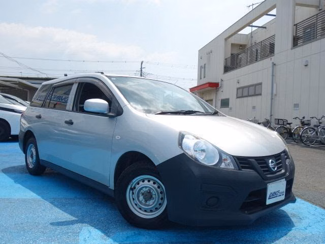Nissan AD