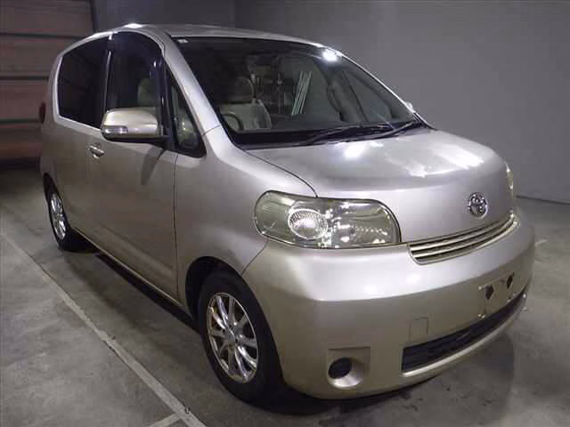 TOYOTA PORTE