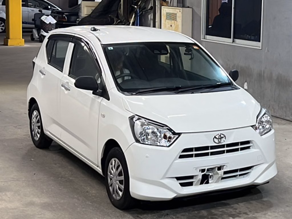 TOYOTA PIXIS EPOCH