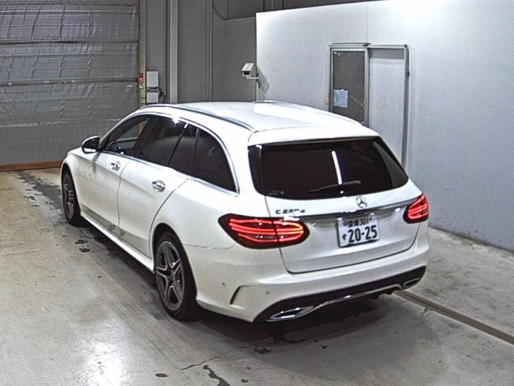 MERCEDES-BENZ C-CLASS
