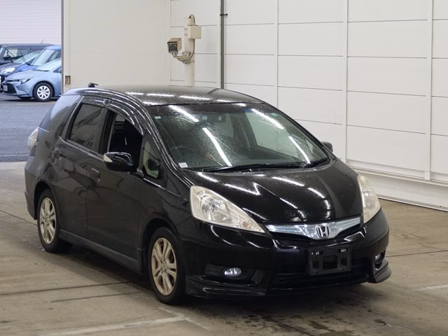 HONDA FIT SHUTTLE