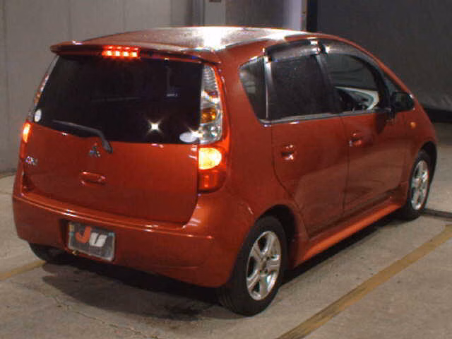 MITSUBISHI COLT