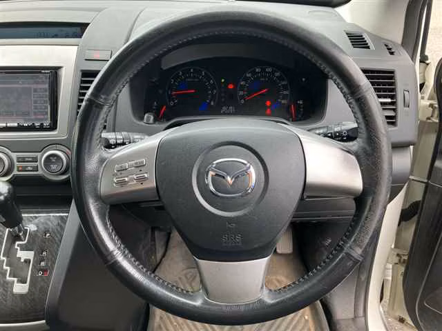 MAZDA MPV
