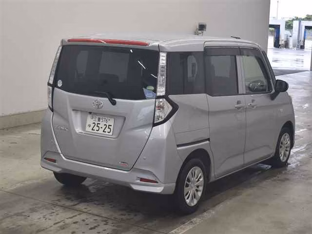 TOYOTA TANK