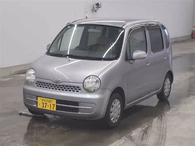 DAIHATSU MOVE LATTE