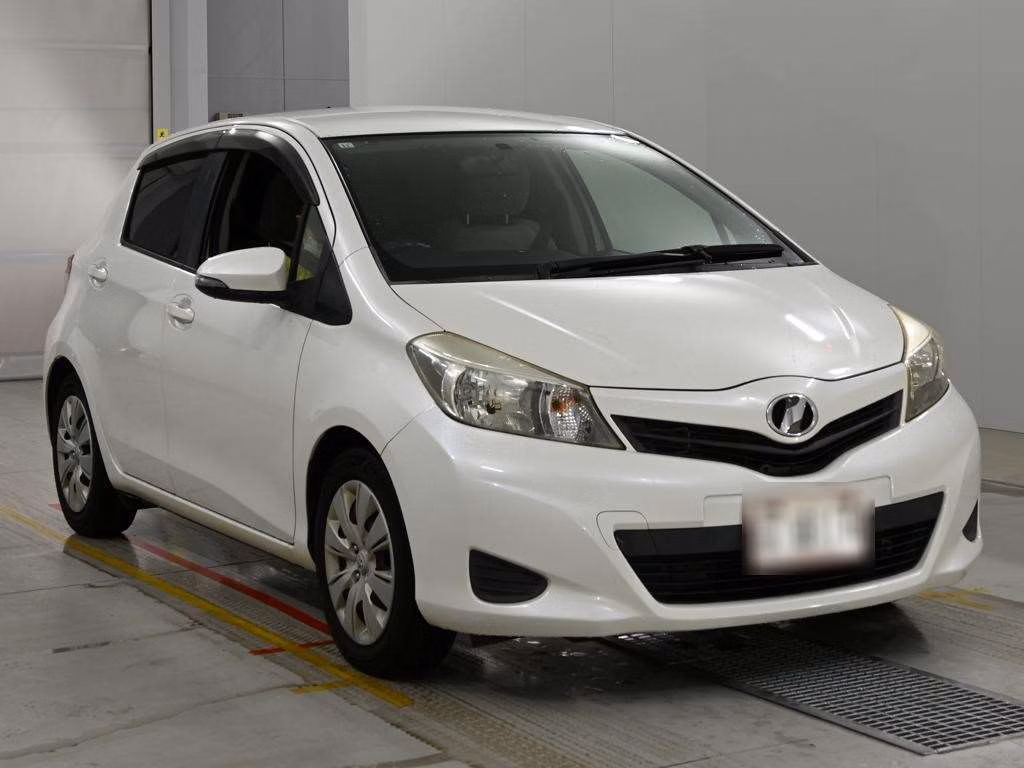 TOYOTA VITZ