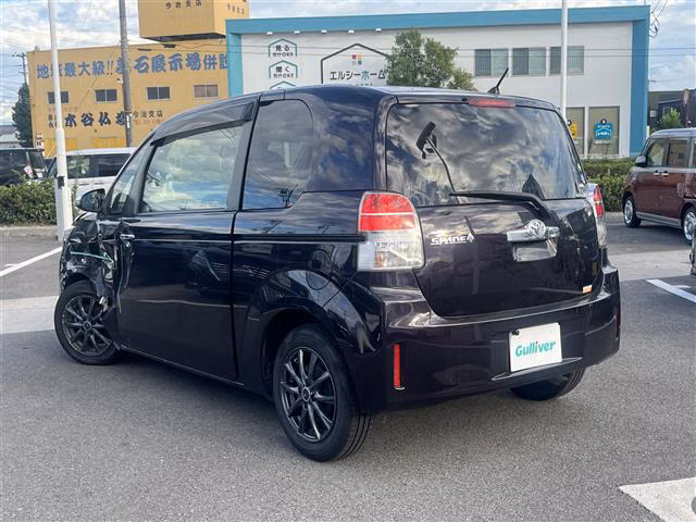 TOYOTA SPADE