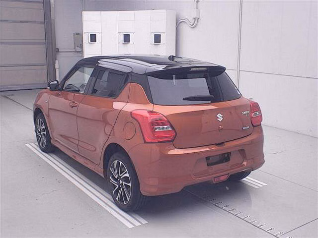 SUZUKI SWIFT