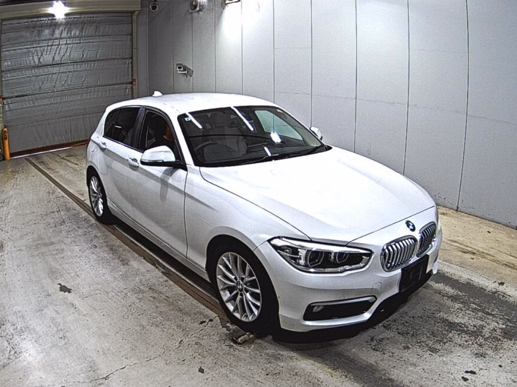 BMW 1-SERIES