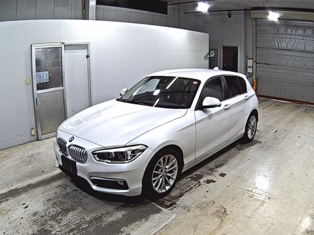 BMW 1-SERIES