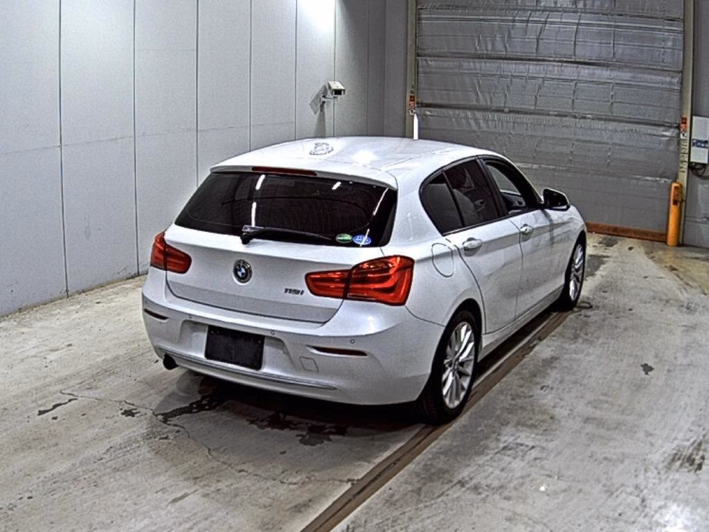 BMW 1-SERIES