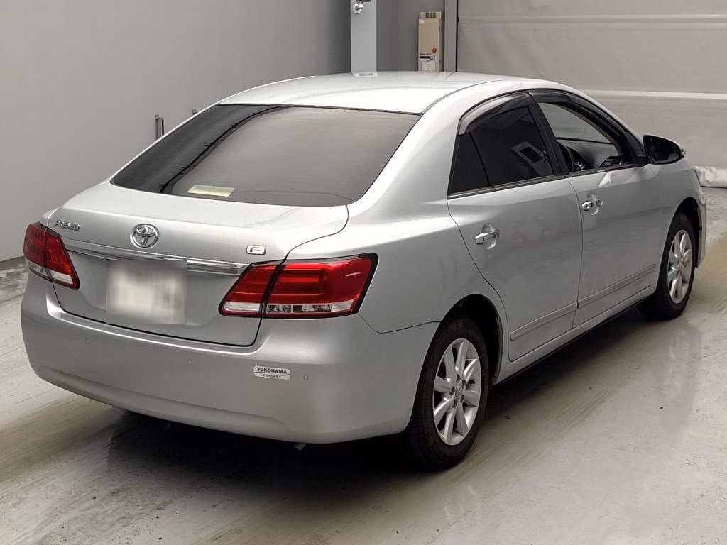 TOYOTA PREMIO
