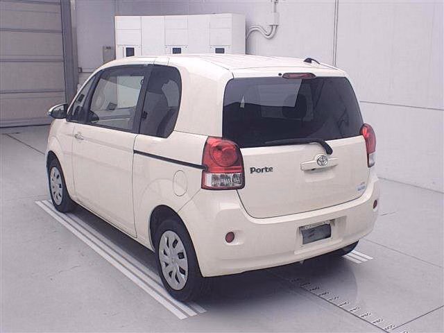 TOYOTA PORTE